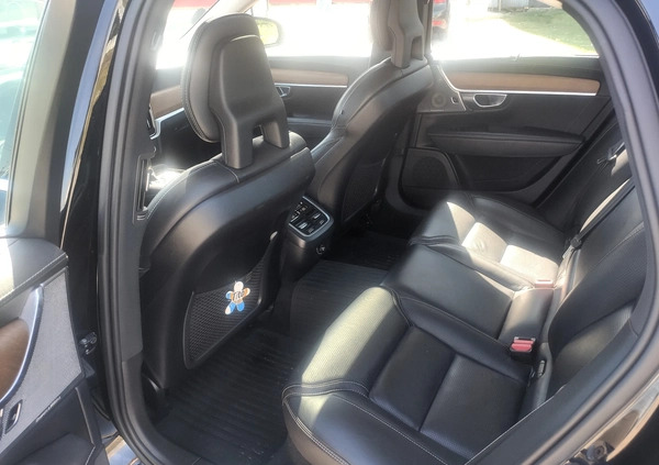 Volvo S90 cena 124900 przebieg: 119000, rok produkcji 2017 z Ostrołęka małe 562